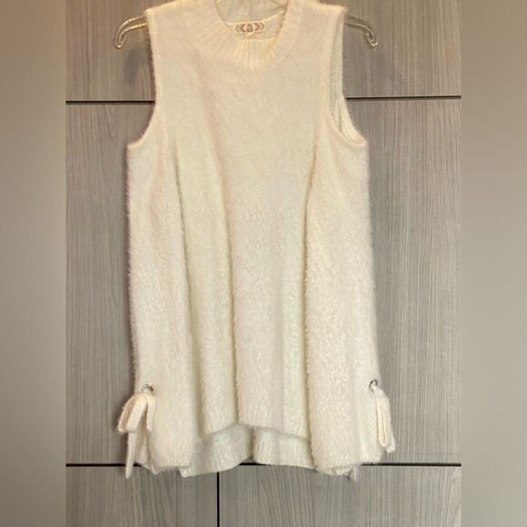 Pink Rose Ivory Open Shoulder Sweater - Picture 6 of 8